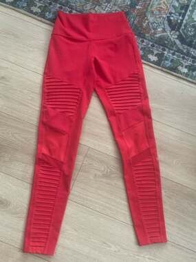 ALO YOGA Size Small Motto woman's leggings